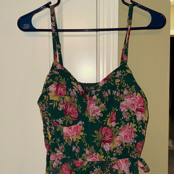 Lily Rose. Hi-Low Dress. Medium. NWT - Picture 2 of 5